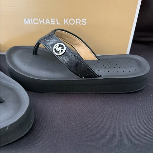 Michael Kors Black Thong Sandals - Picture 3 of 5